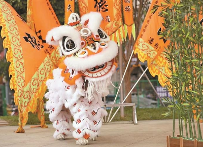 “深圳踏青日”南狮展演传承岭南文化