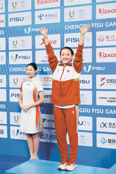 深圳选手欧阳钰获大运会跳水项目银牌