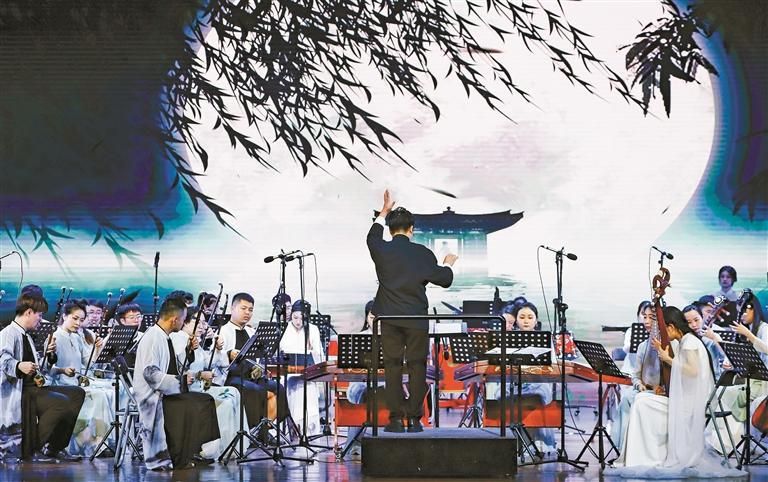 深圳戏院民族乐团举办协奏曲专场 民乐悠悠迎端午