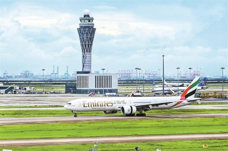 从“繁荣”空港感受深圳奔腾活力
