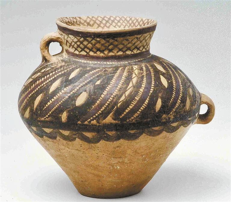 马家窑文化彩陶亮相深圳