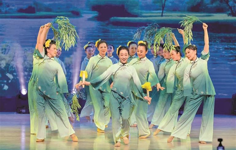 老中青少献艺 精品创作夺金