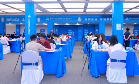 象棋国家队选拔赛在深打响!成年组青少年组同步比拼 象棋国家队选拔赛在深打响!成年组青少年组同步比拼
